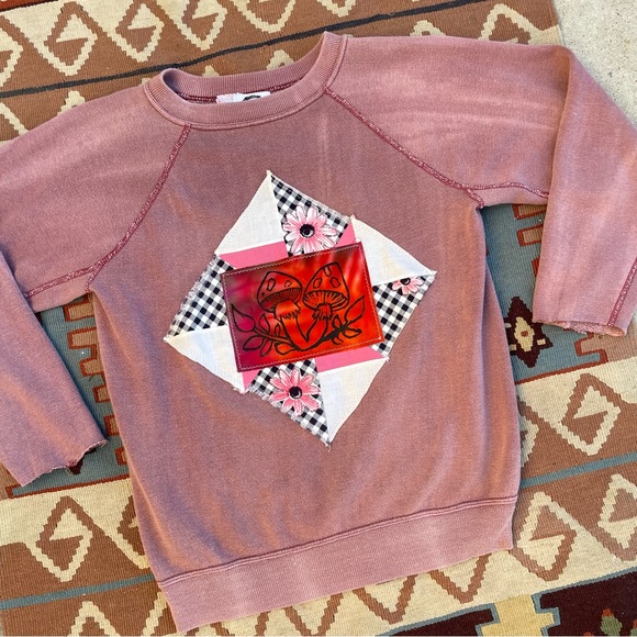 Vintage 60s 70s upcycled patchwork crewneck - Picture 10 of 14
